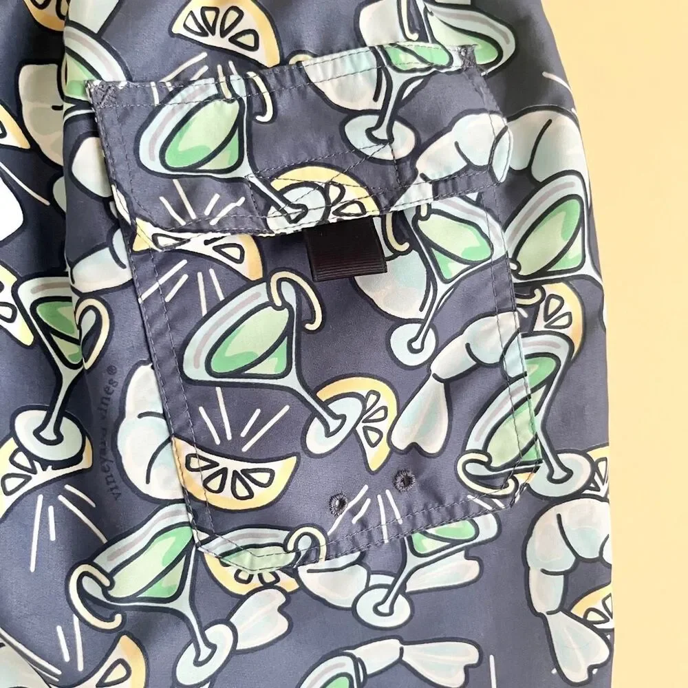 Vineyard Vines Swim Trunks Men's Medium Blue Shrimp Cocktail Beach Pool Tropical